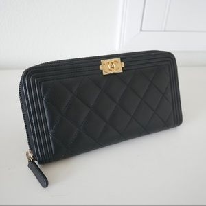 Chanel caviar boy wallet black